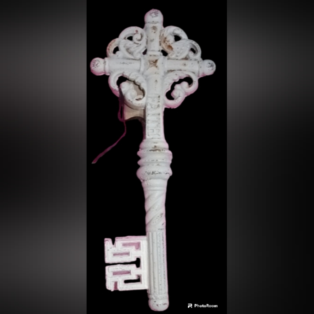 Skeleton Key Decor